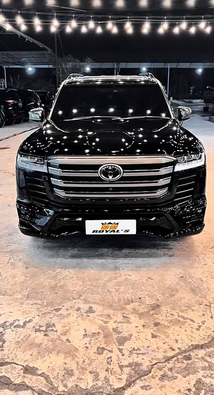 SUV hitam hasil detailing 88Royals Auto Care