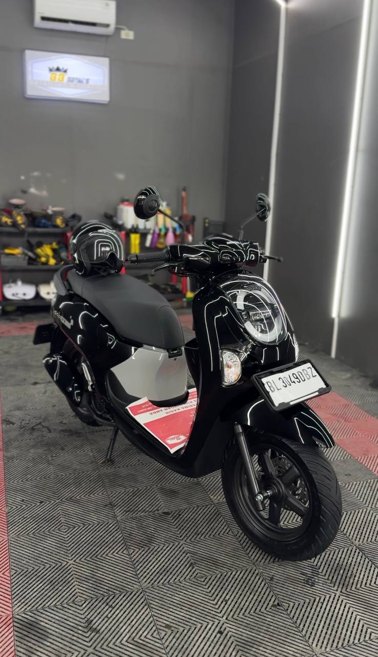 Dokumentasi motor di studio 88Royals Auto Care