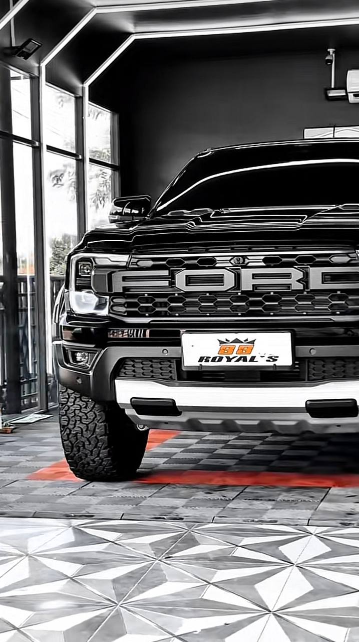 Ford Raptor hitam setelah detailing 88Royals Auto Care